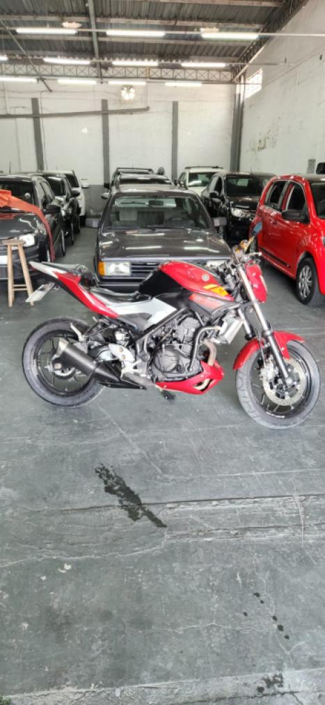 YAMAHA MT-03 300 , Foto 3