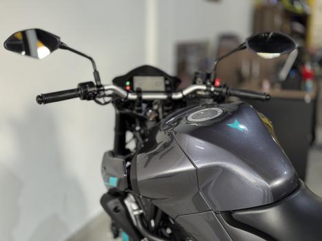 YAMAHA MT-03 300 ABS, Foto 11