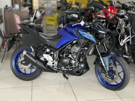 YAMAHA MT-03 300 ABS, Foto 1