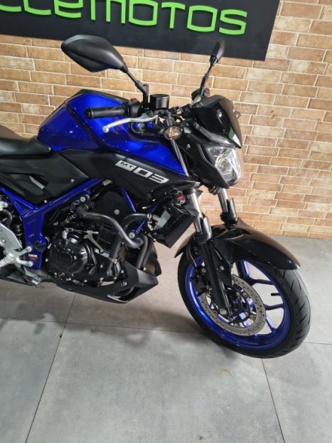 YAMAHA MT-03 300 ABS, Foto 5