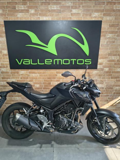 YAMAHA MT-03 300 ABS, Foto 1