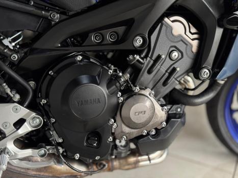 YAMAHA MT-09 850 ABS, Foto 4
