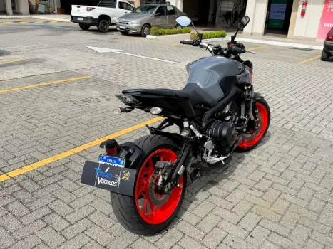 YAMAHA MT-09 850 ABS, Foto 6