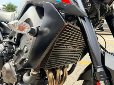 YAMAHA MT-09 850 ABS, Foto 9