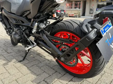 YAMAHA MT-09 850 ABS, Foto 13