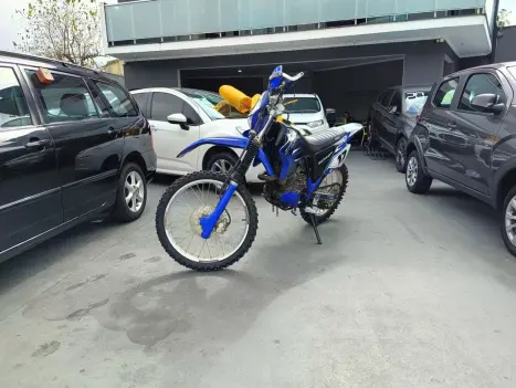 YAMAHA TTR 230 , Foto 2