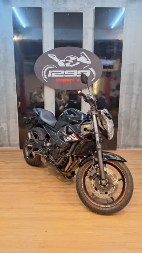 YAMAHA XJ6 600 N, Foto 2