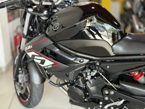 YAMAHA XJ6 600 N, Foto 11