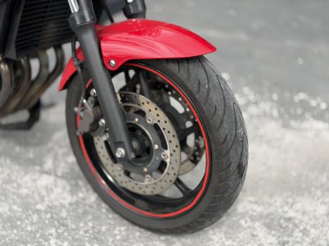 YAMAHA XJ6 600 N, Foto 3