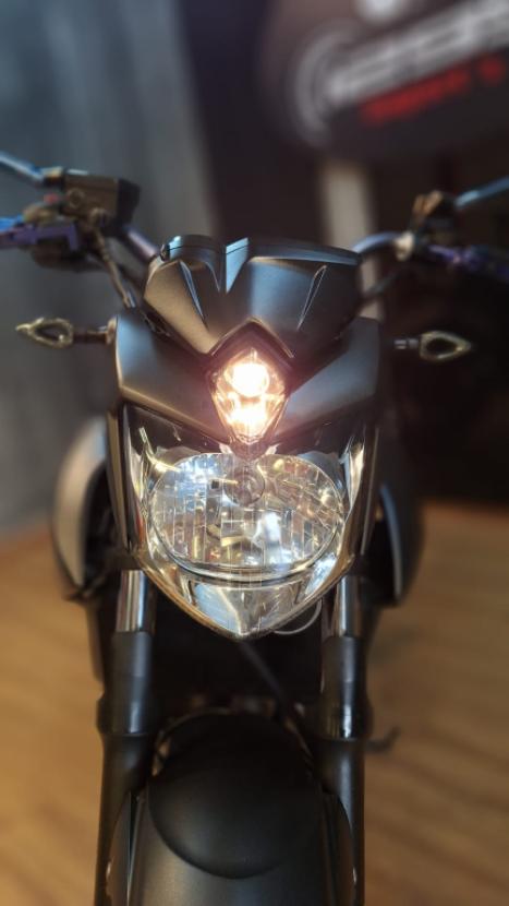 YAMAHA XJ6 600 SP, Foto 3