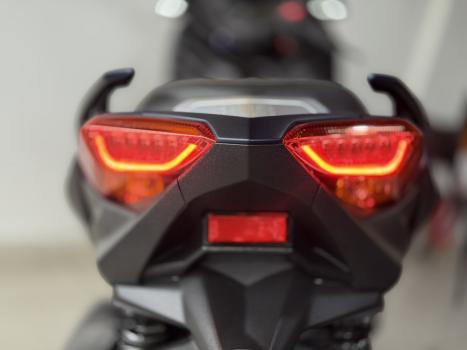 YAMAHA Xmax 250 , Foto 8