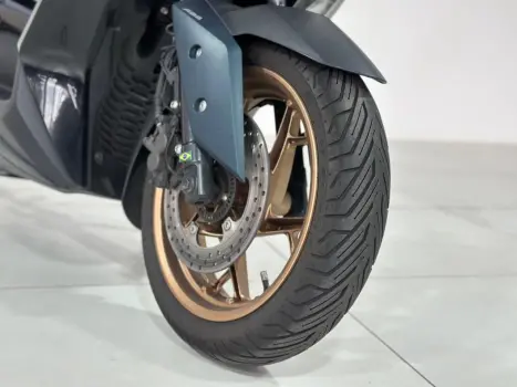 YAMAHA Xmax 250 , Foto 15