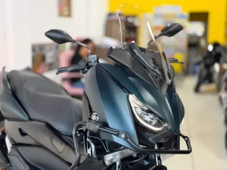 YAMAHA XMax 250 , Foto 2