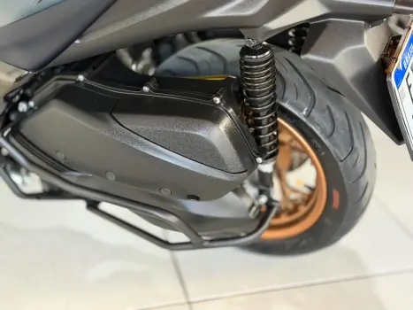 YAMAHA XMax 250 , Foto 12