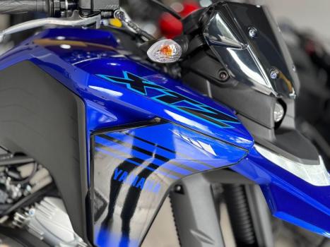 YAMAHA XTZ 250 LANDER, Foto 2