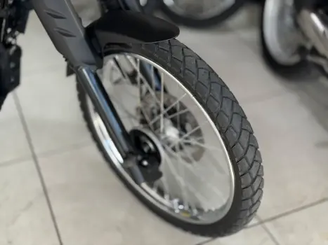 YAMAHA XTZ 250 LANDER, Foto 4