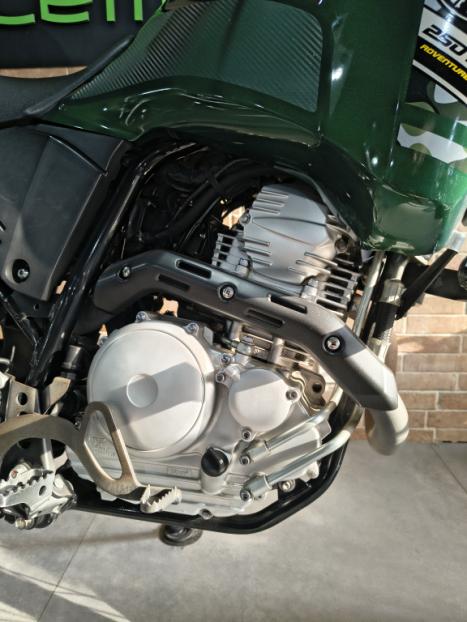 YAMAHA XTZ 250 TENER, Foto 11