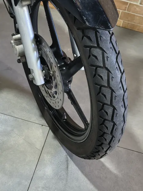 YAMAHA YBR 125 ED, Foto 4