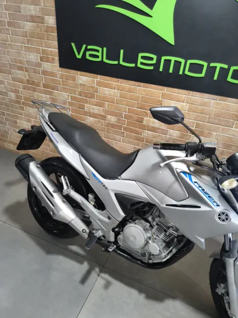 YAMAHA YS Fazer 250 , Foto 7