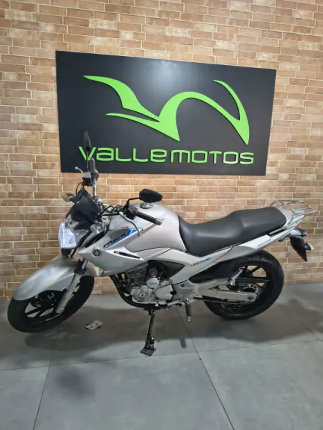 YAMAHA YS Fazer 250 , Foto 9
