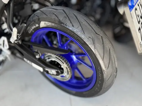 YAMAHA YZF R15 150 ABS, Foto 9