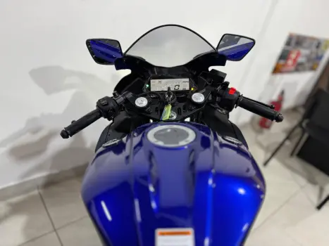 YAMAHA YZF R15 150 ABS, Foto 9
