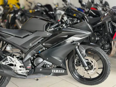 YAMAHA YZF R15 150 ABS, Foto 5
