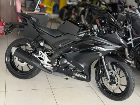 YAMAHA YZF R15 150 ABS, Foto 6