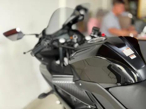 YAMAHA YZF R15 150 ABS, Foto 8