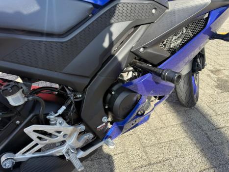 YAMAHA YZF R15 150 ABS, Foto 10