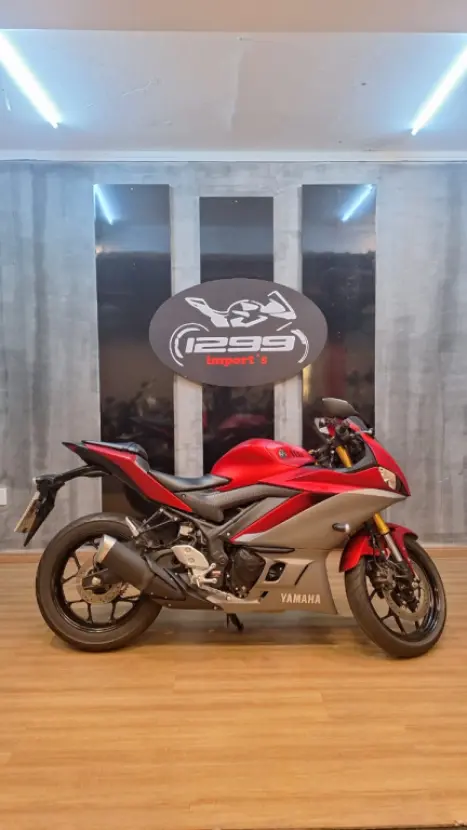 YAMAHA YZF R3 320 ABS, Foto 5 YAMAHA YZF R3 320 ABS, Foto 5