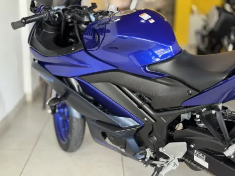 YAMAHA YZF R3 320 ABS, Foto 11