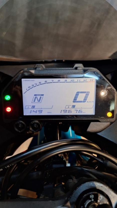 YAMAHA YZF R3 320 ABS, Foto 8