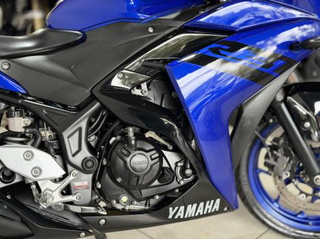 YAMAHA YZF R3 320 ABS, Foto 6