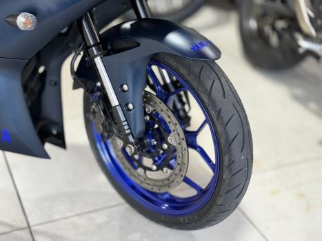 YAMAHA YZF R3 320 ABS, Foto 3