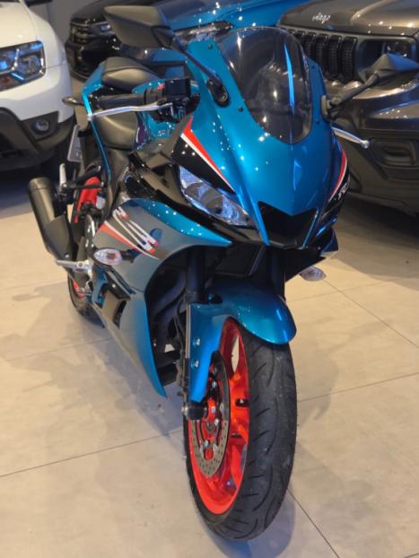 YAMAHA YZF R3 320 ABS, Foto 6