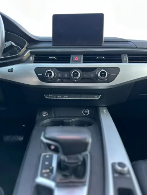 AUDI A4 2.0 16V 4P TFSI ATTRACTION AUTOMTICO, Foto 8