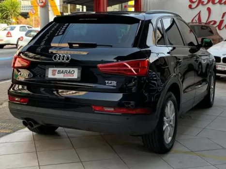 AUDI Q3 2.0 4P TFSI AMBIENTE QUATTRO S-TRONIC AUTOMTICO, Foto 6