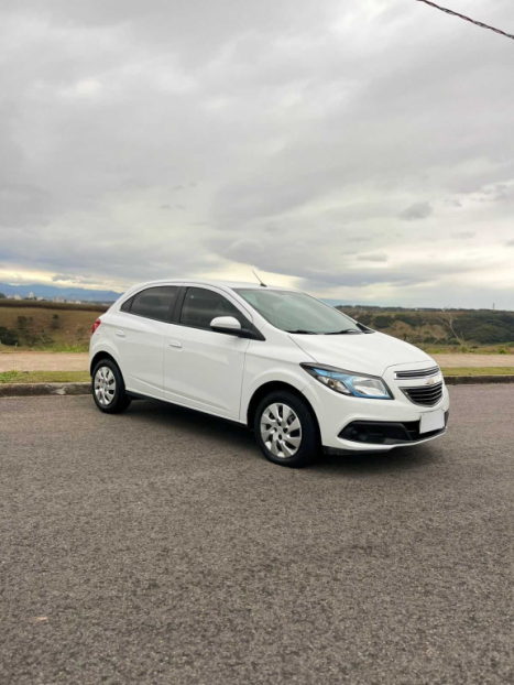 CHEVROLET Onix Hatch 1.4 4P FLEX LT, Foto 9