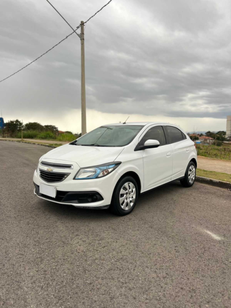 CHEVROLET Onix Hatch 1.4 4P FLEX LT, Foto 1