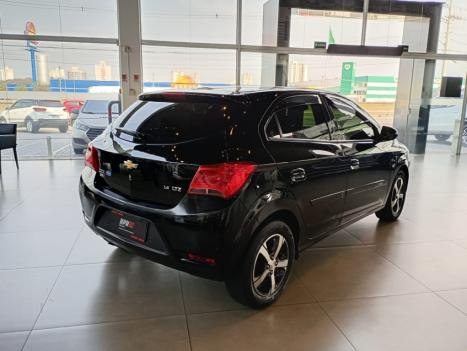 CHEVROLET Onix Hatch 1.4 4P FLEX LTZ, Foto 5