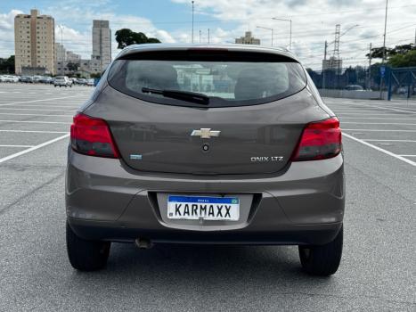 CHEVROLET Onix Hatch 1.4 4P FLEX LTZ AUTOMTICO, Foto 5