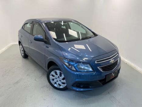 CHEVROLET Onix Hatch 1.4 4P FLEX LT, Foto 3