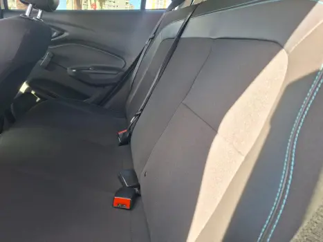 CHEVROLET Onix Hatch 1.0 4P FLEX LT, Foto 4