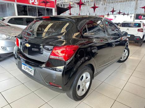 CHEVROLET Onix Hatch 1.4 4P FLEX LT, Foto 4