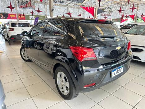 CHEVROLET Onix Hatch 1.4 4P FLEX LT, Foto 6