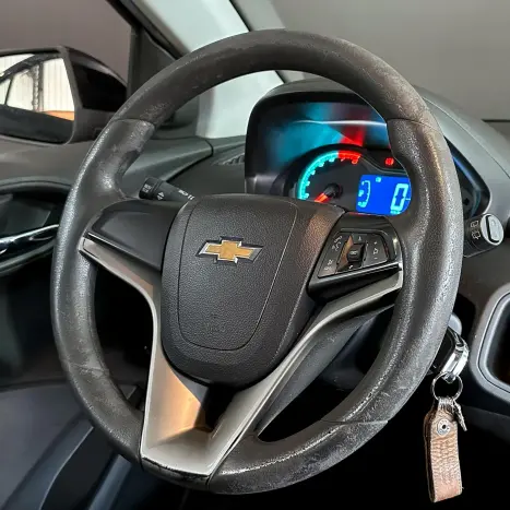 CHEVROLET Onix Hatch 1.4 4P FLEX LTZ, Foto 9