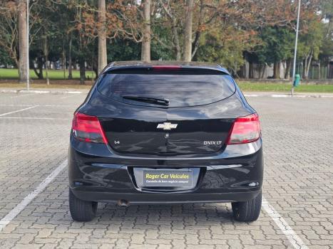 CHEVROLET Onix Hatch 1.4 4P FLEX LT, Foto 11