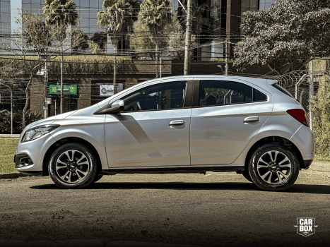 CHEVROLET Onix Hatch 1.4 4P FLEX LTZ, Foto 2