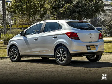 CHEVROLET Onix Hatch 1.4 4P FLEX LTZ, Foto 5